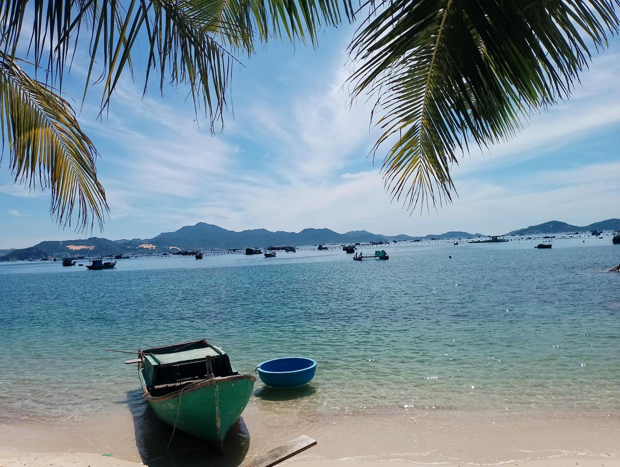 Hotel The Sunrise Anh Tu Cam Ranh Zimmer foto